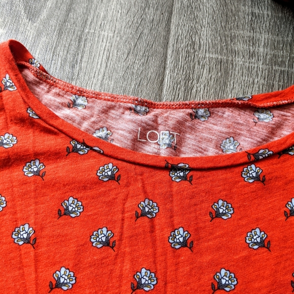 Cute bright Top | Size MP | Brand LOFT OUTLET - Picture 3 of 6